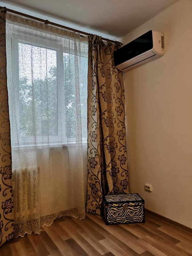 Appartement Deea Apartament à Craiova Extérieur photo